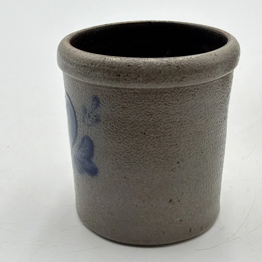 Rowe Pottery excellent pre